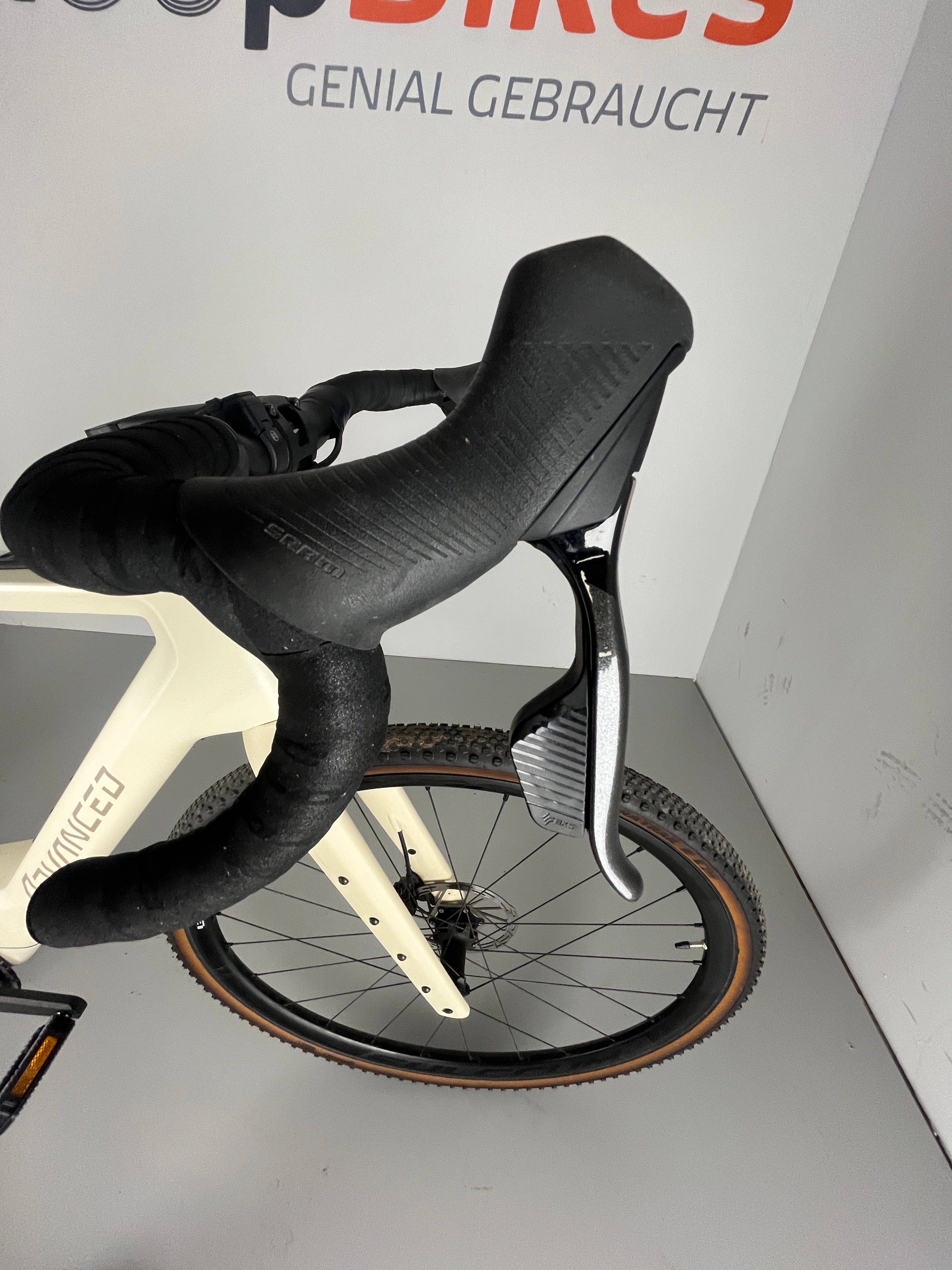 ADVANCED OFFROAD Pro Gravel CF
