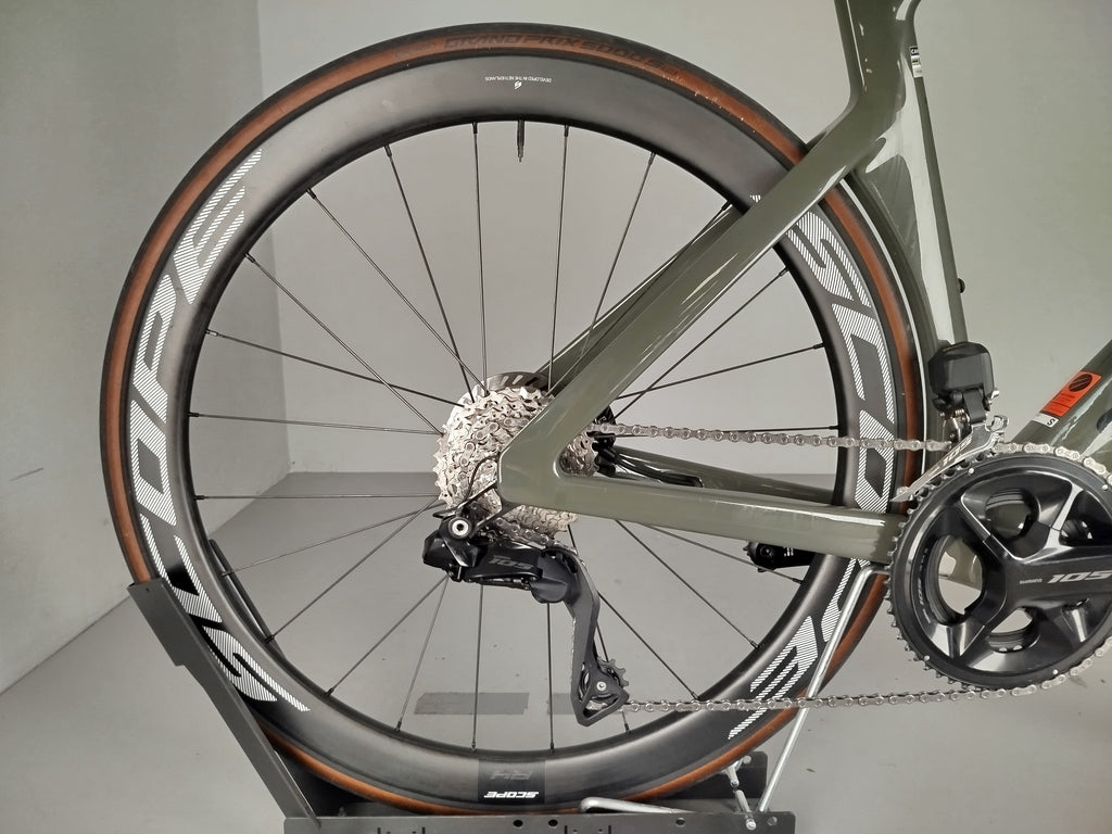 Canyon Aeroad CF SLX 7