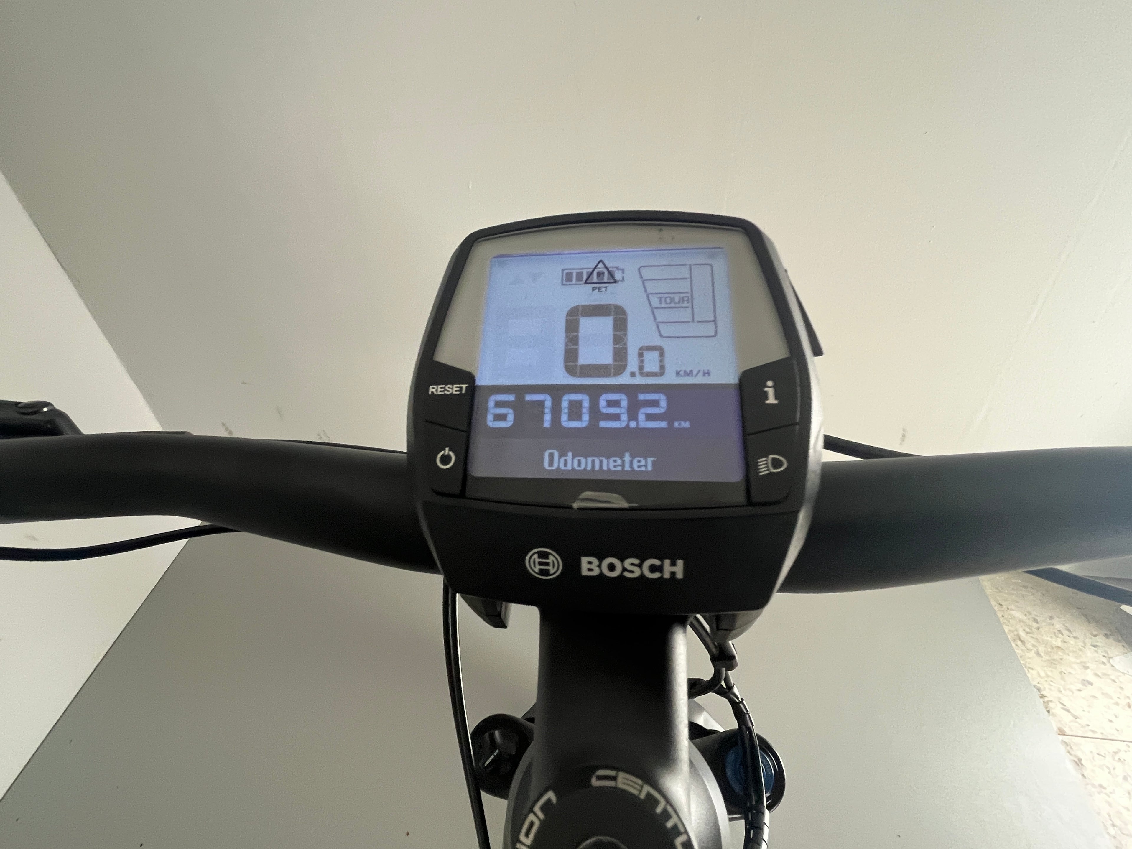 Centurion BACKFIRE E R860I EQ EP2