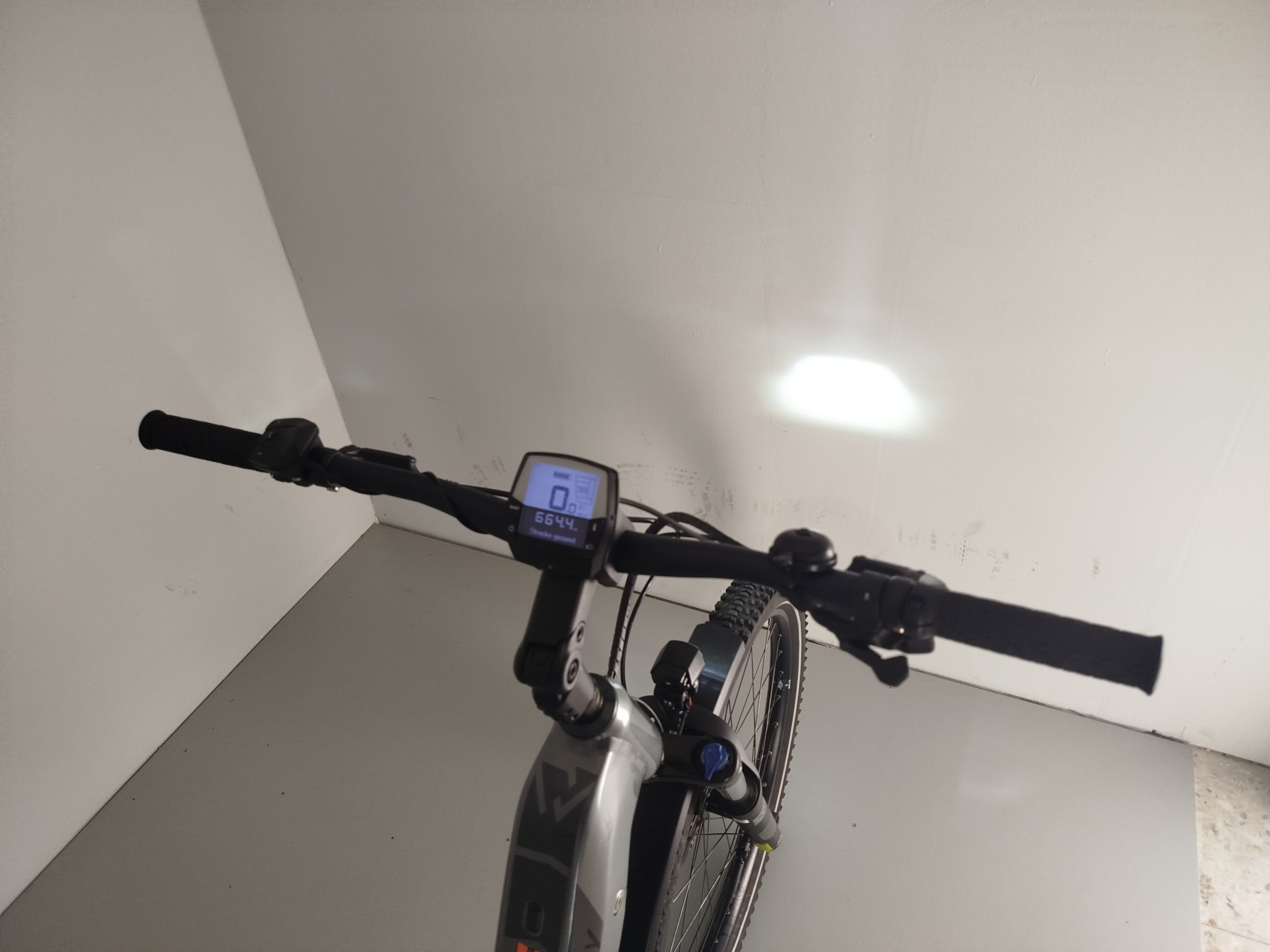 Conway Cairon SUV 3.0