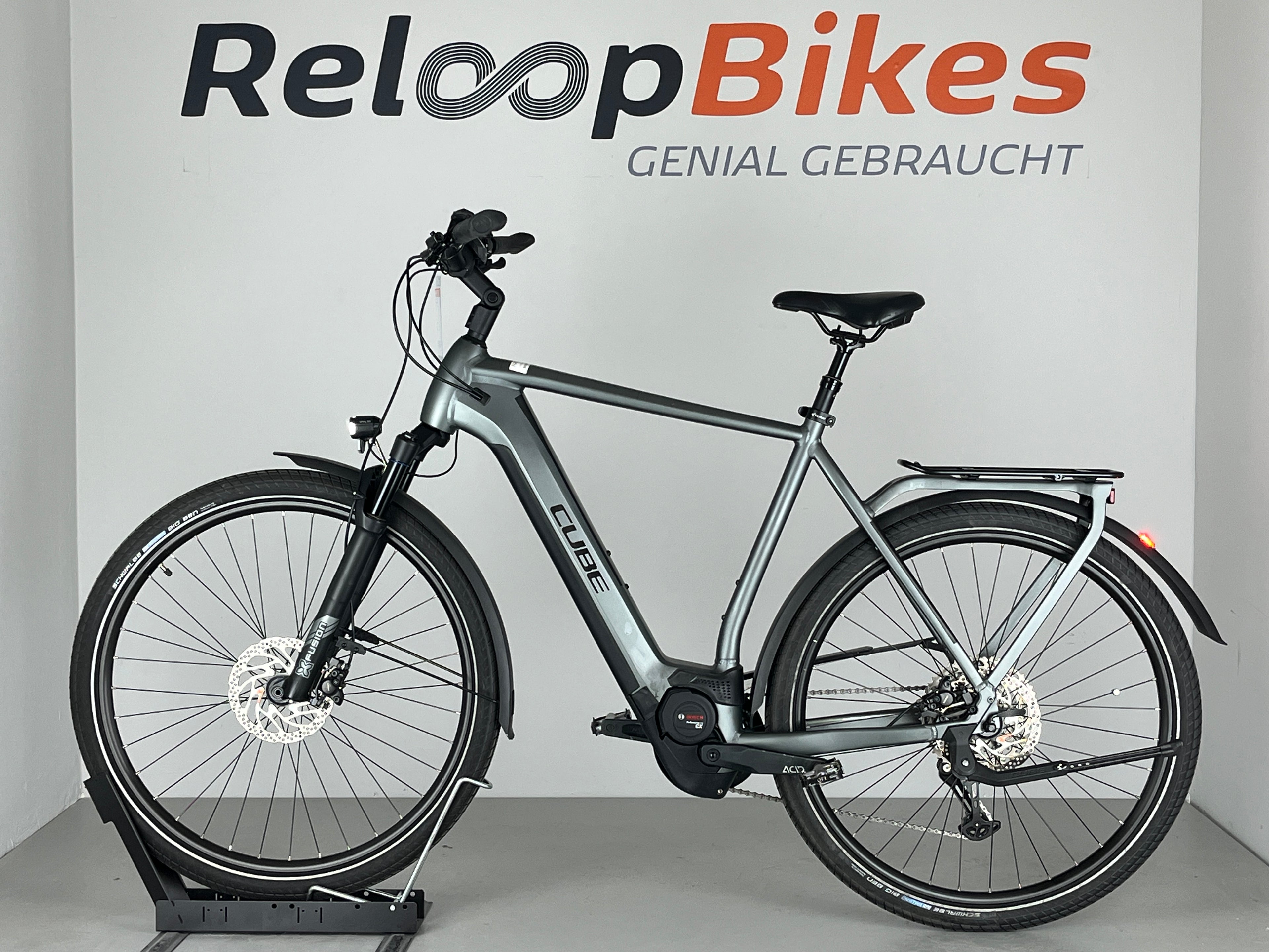 CUBE Kathmandu Hybrid Pro