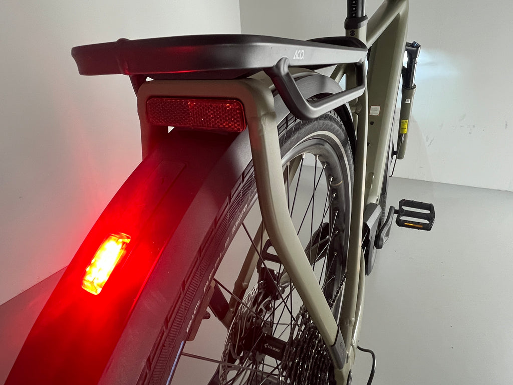 CUBE Kathmandu Hybrid Pro 800