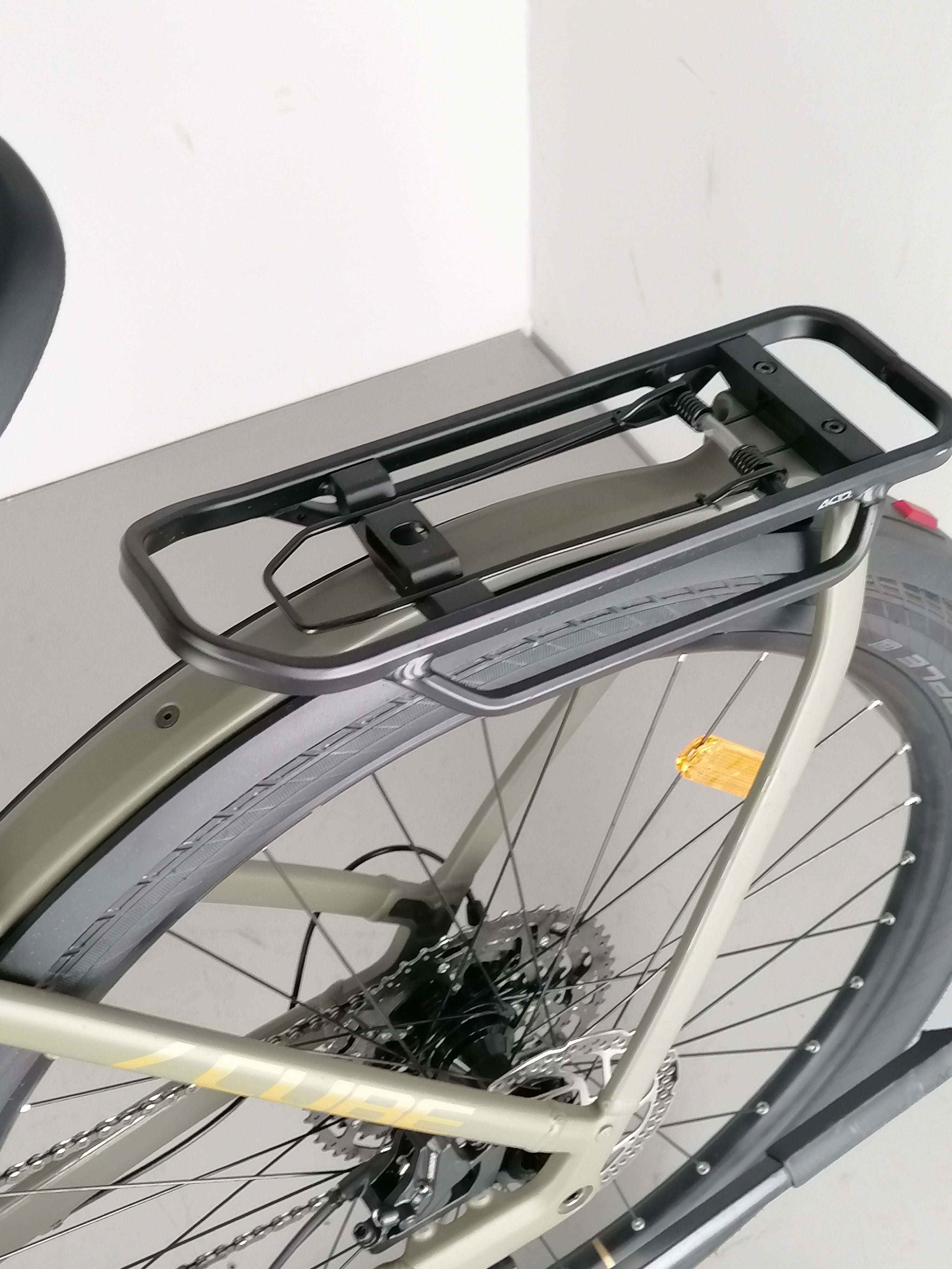 Cube Kathmandu Hybrid Pro 800