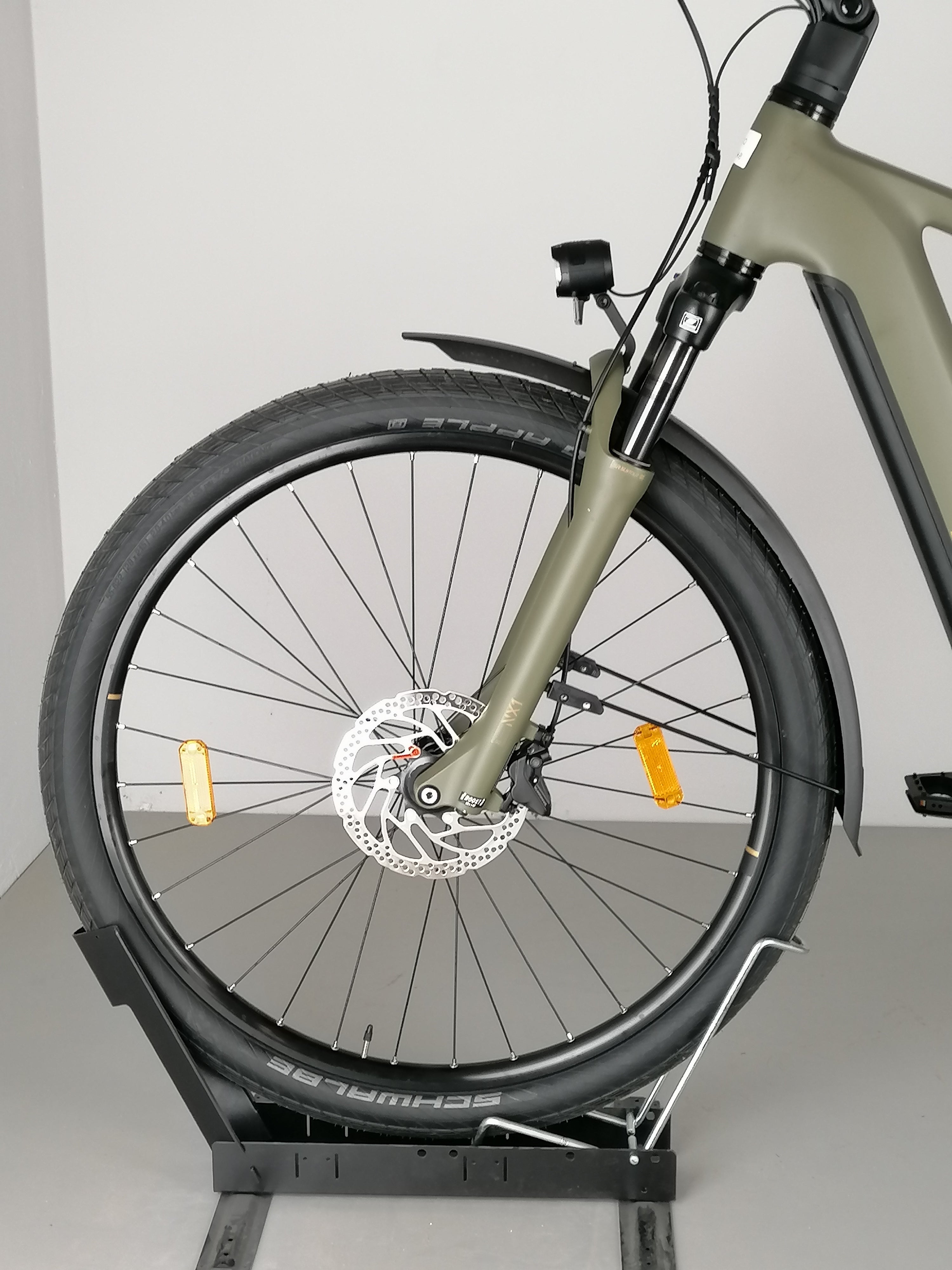 Cube Kathmandu Hybrid Pro 800