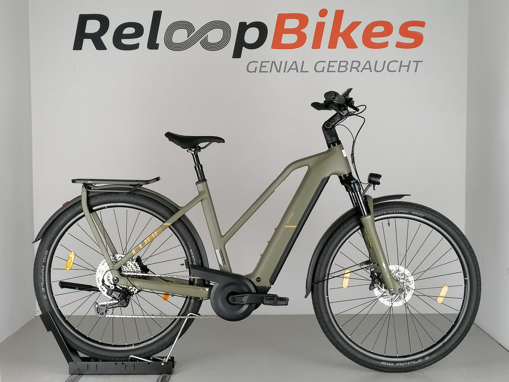 Cube Kathmandu Hybrid Pro 800