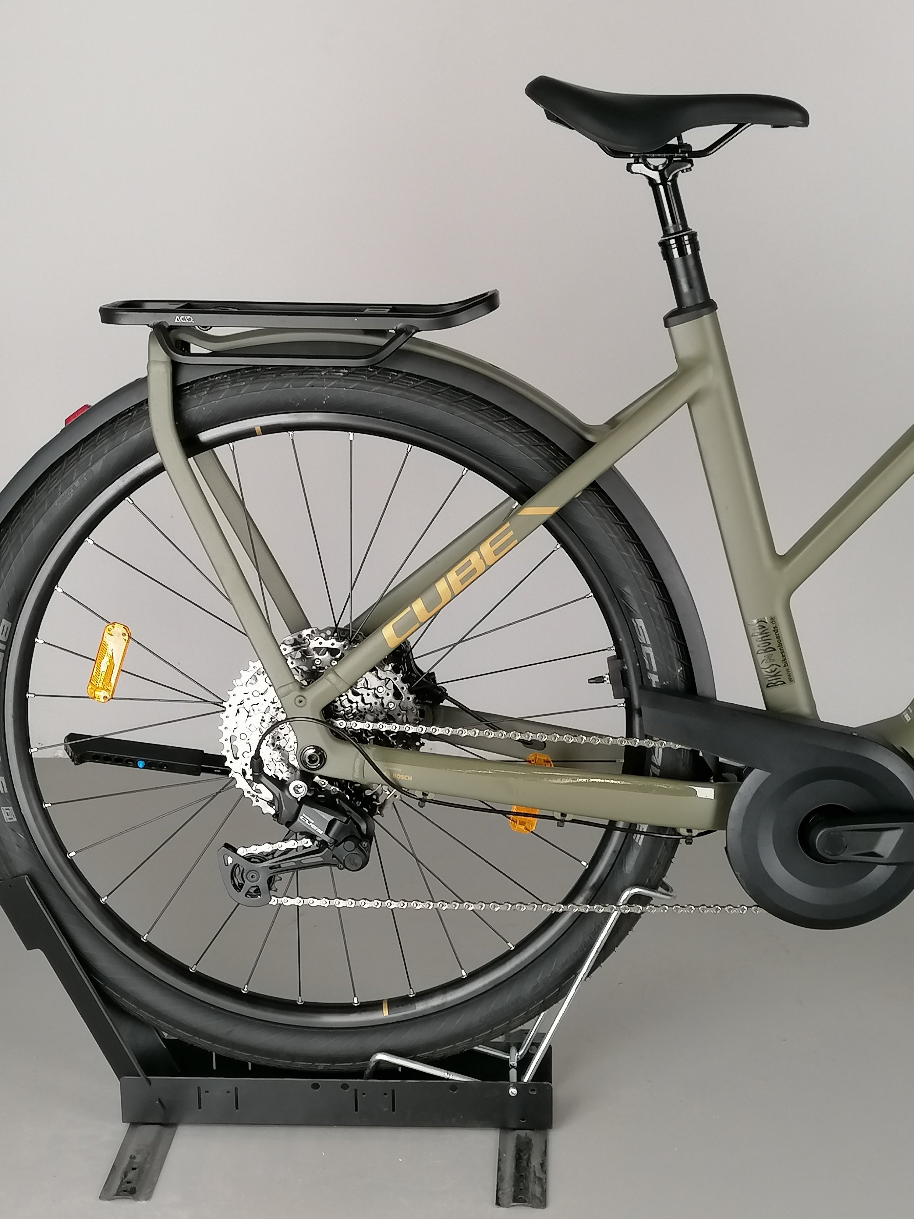 Cube Kathmandu Hybrid Pro 800