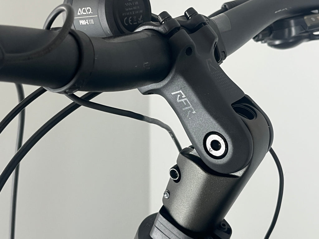 CUBE Reaction Hybrid Performance 625