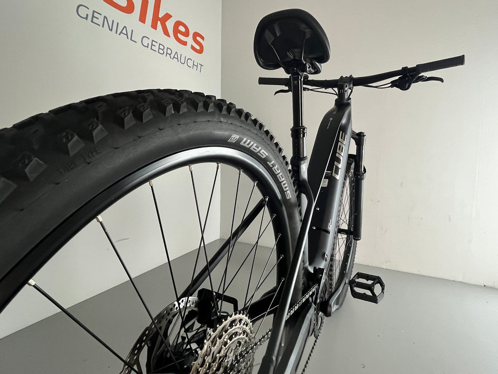 Cube Reaction Hybrid Race 800
