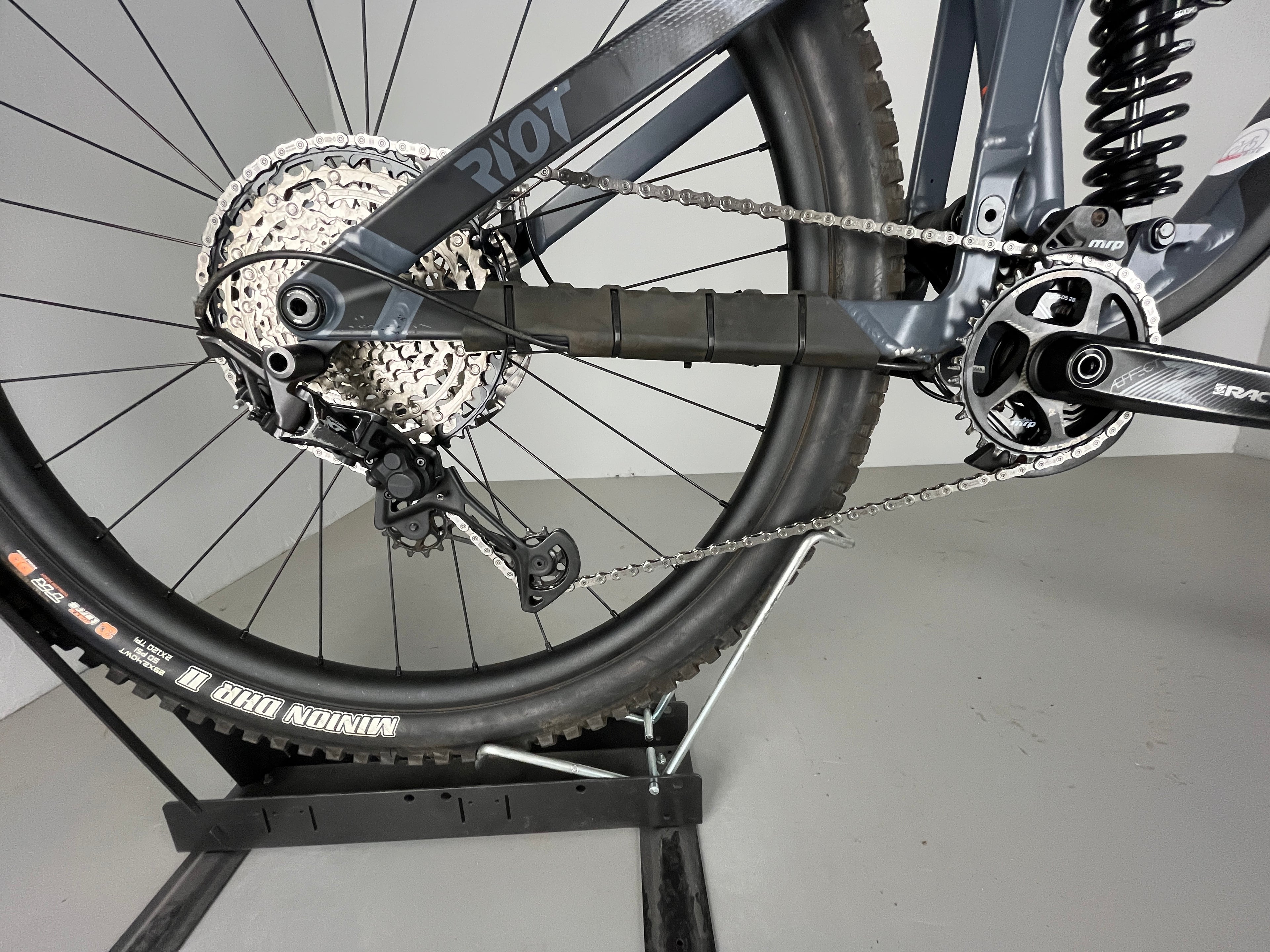 Ghost Riot EN AL Full Party