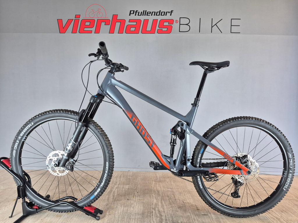 Ghost Riot Trail Essential