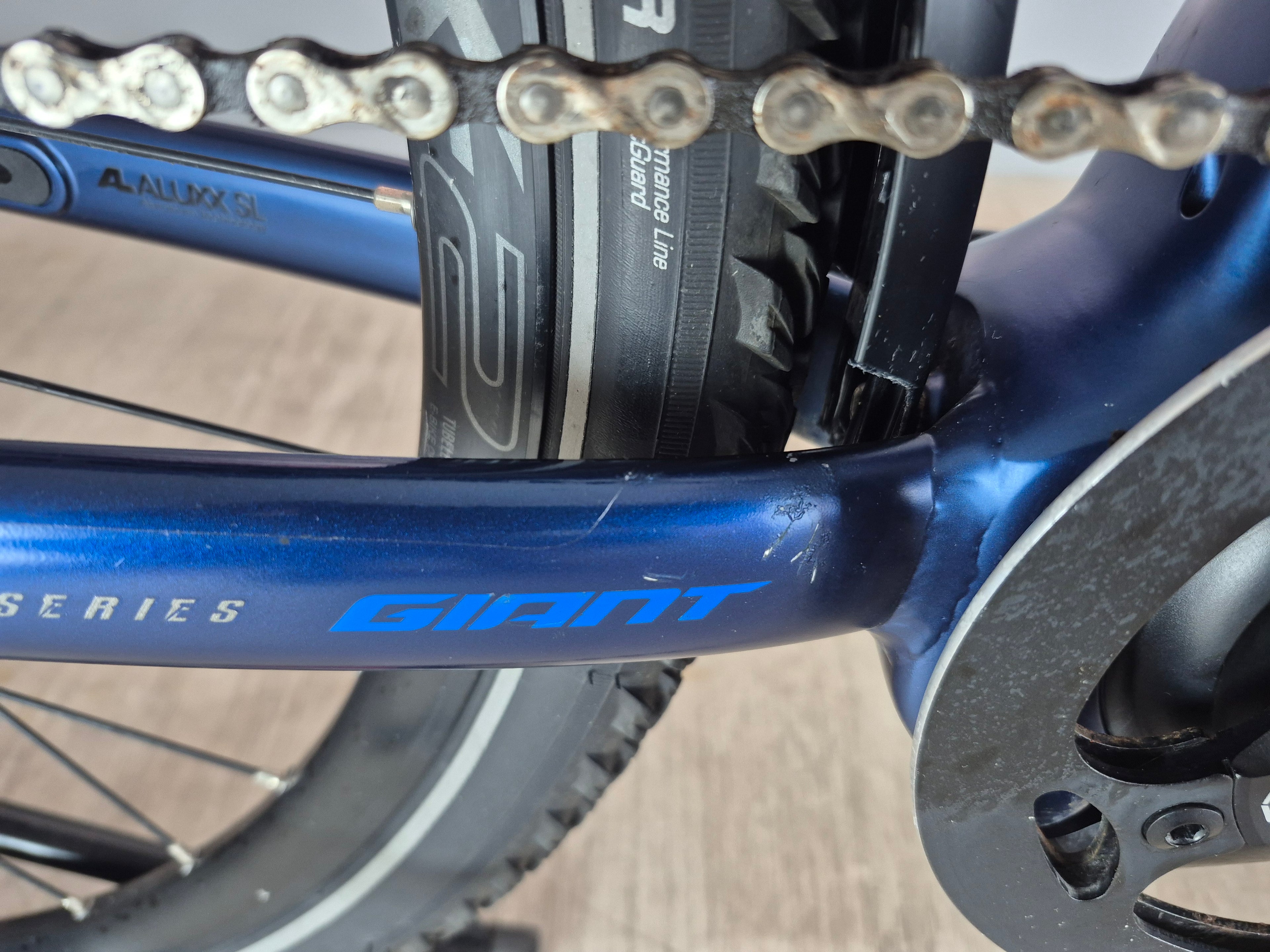 Giant Explore E+ 2 RC Dash
