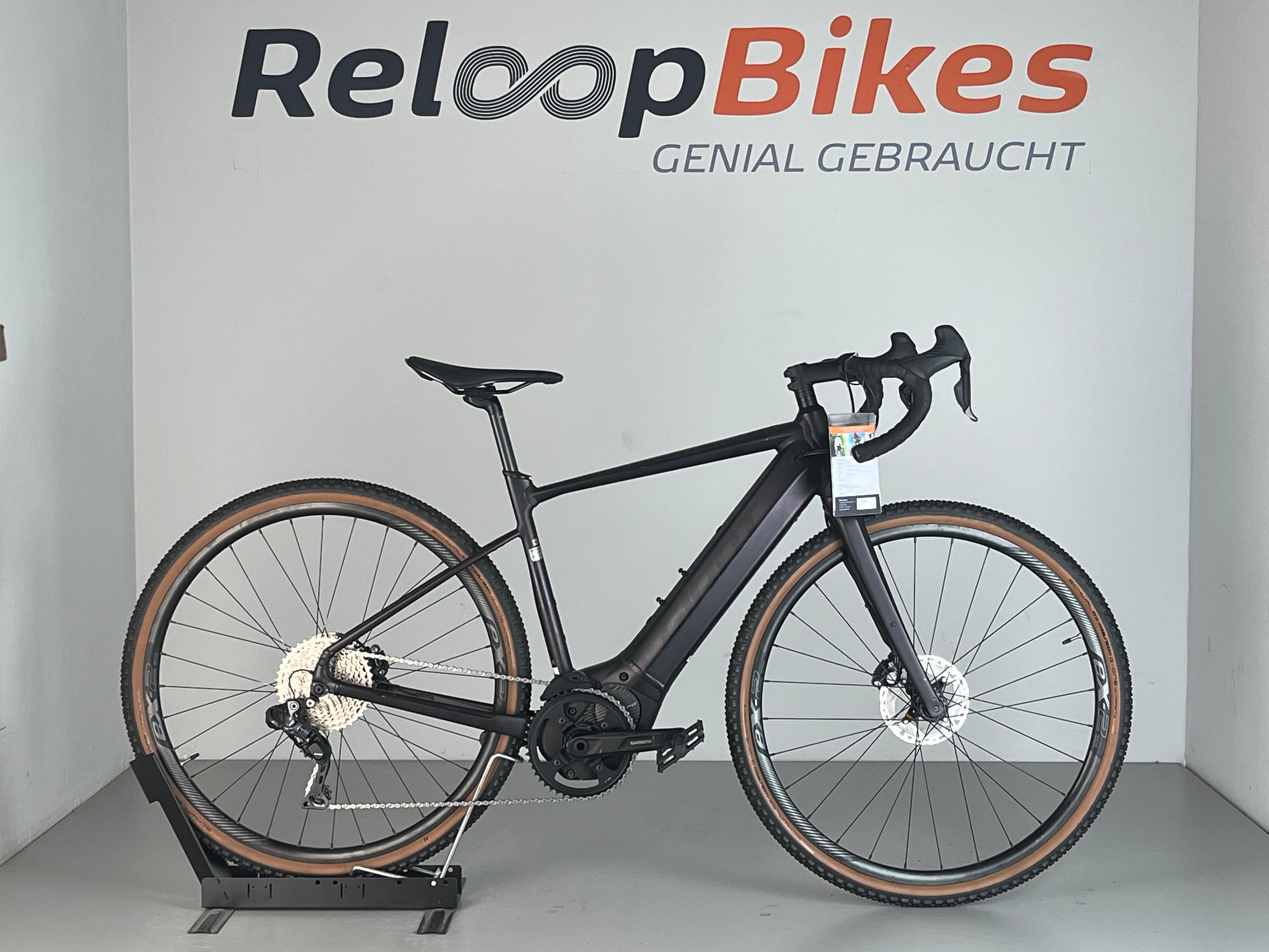 Giant Revolt E+Pro