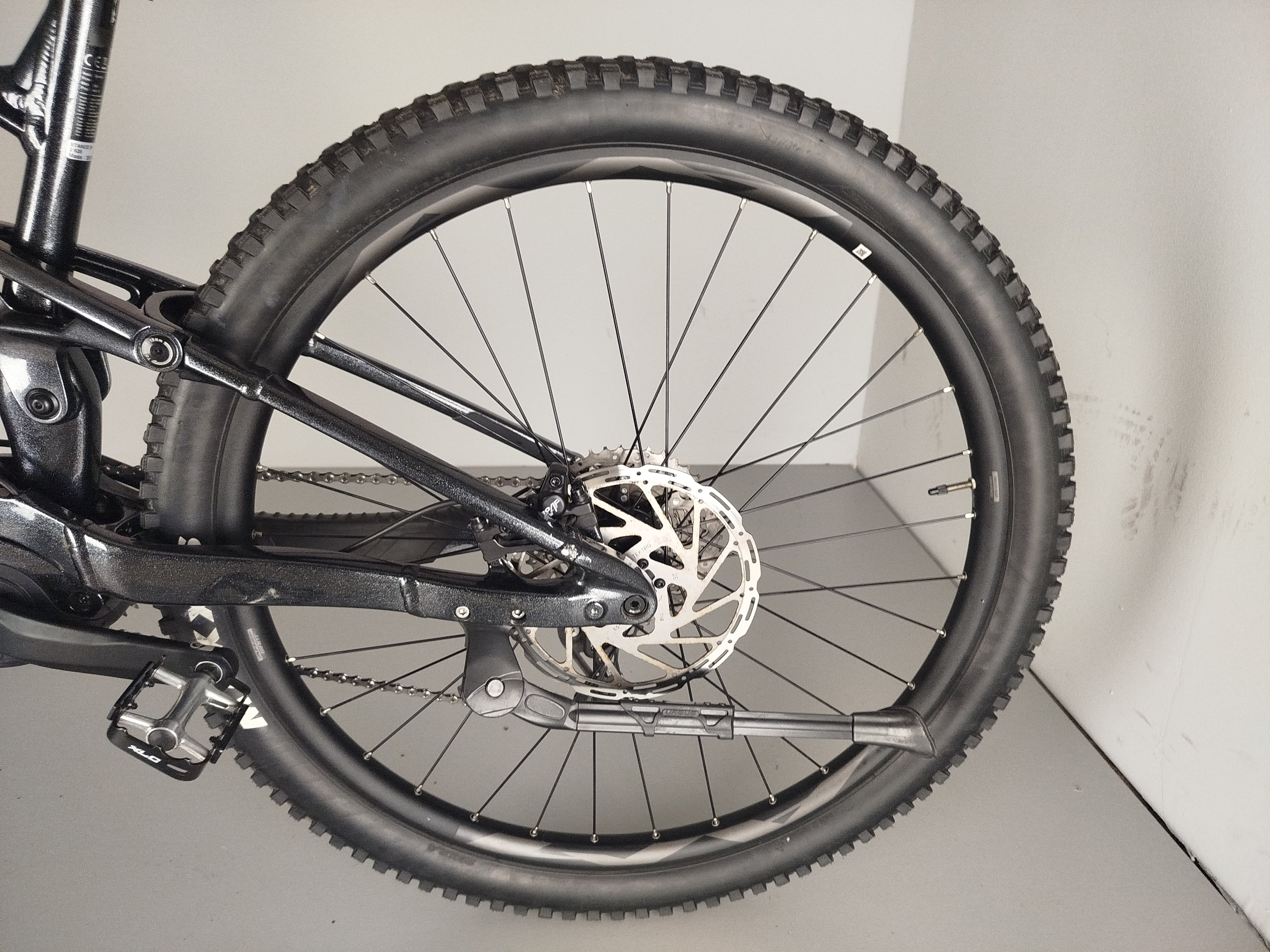 Giant Stance E+2