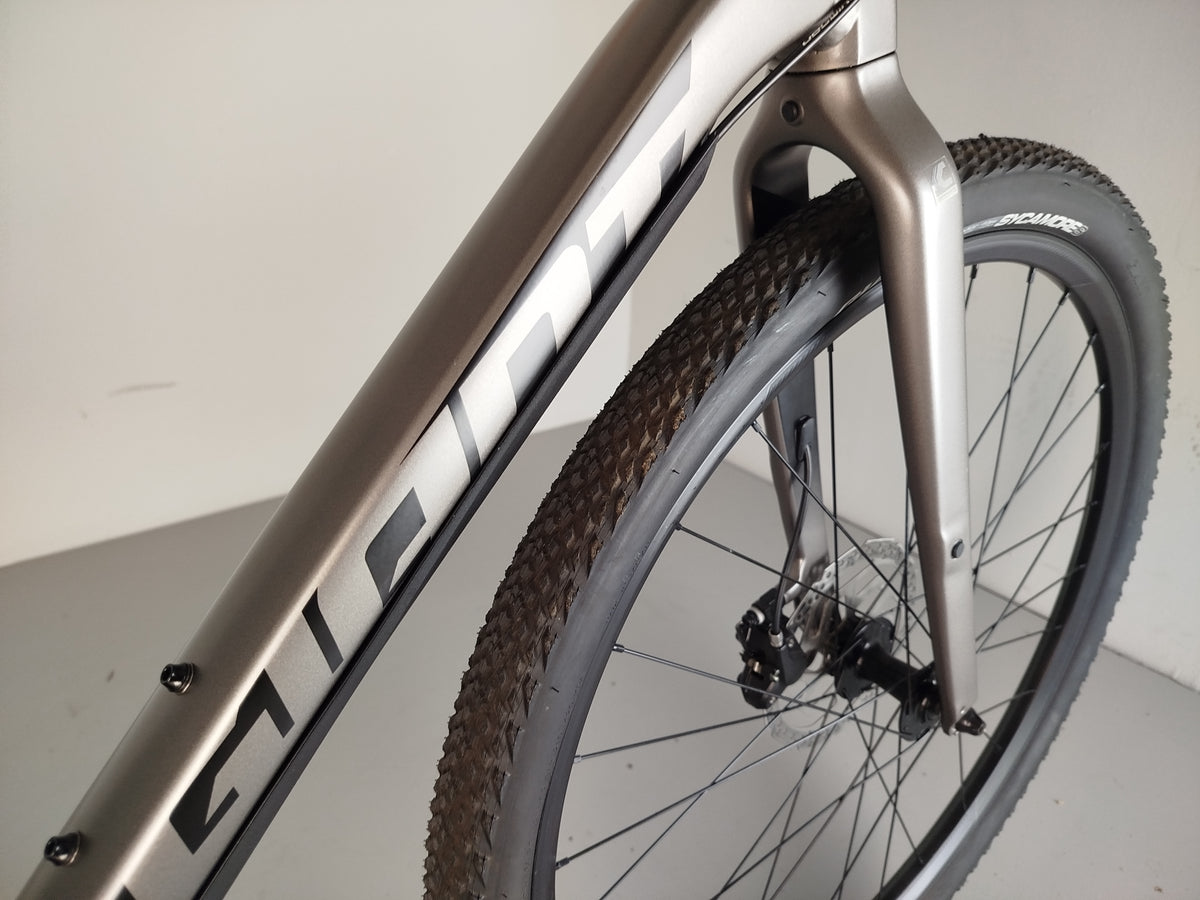 GIANT ToughRoad SLR 2
