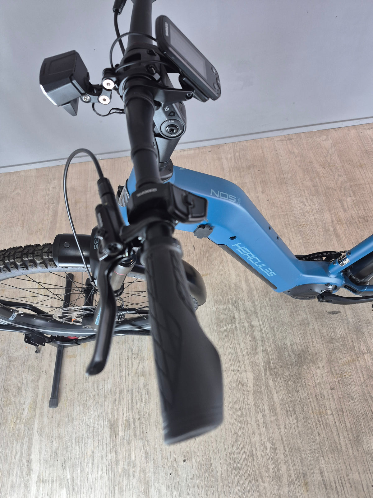 Hercules NOS 2.3 SUV Wave