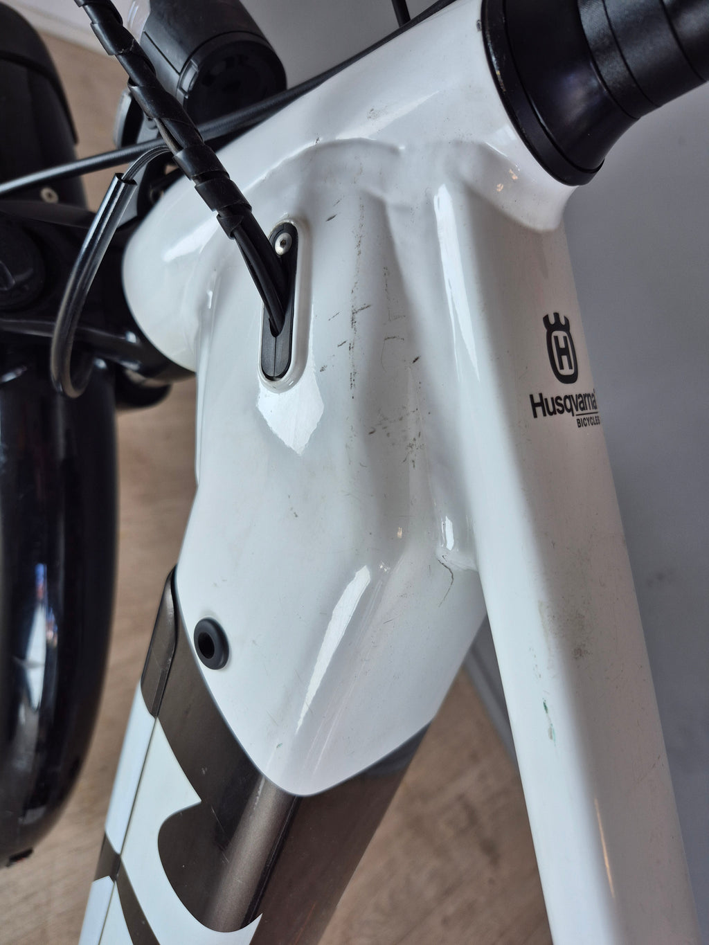 HUSQVARNA Cross Tourer 4