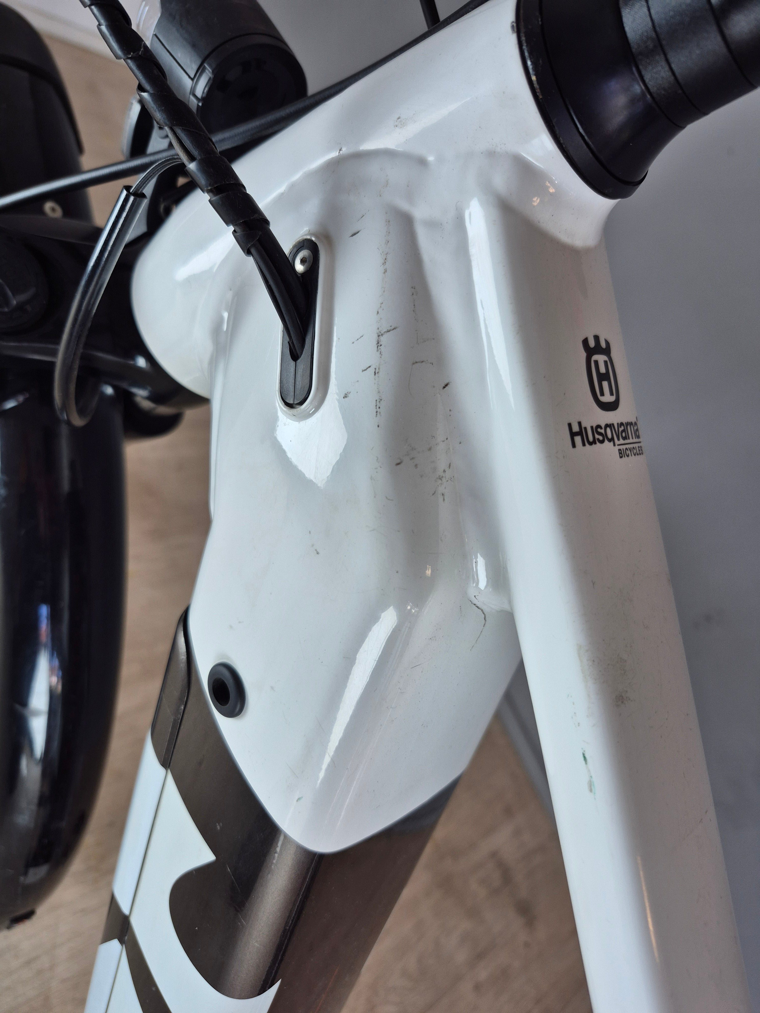HUSQVARNA Cross Tourer 4