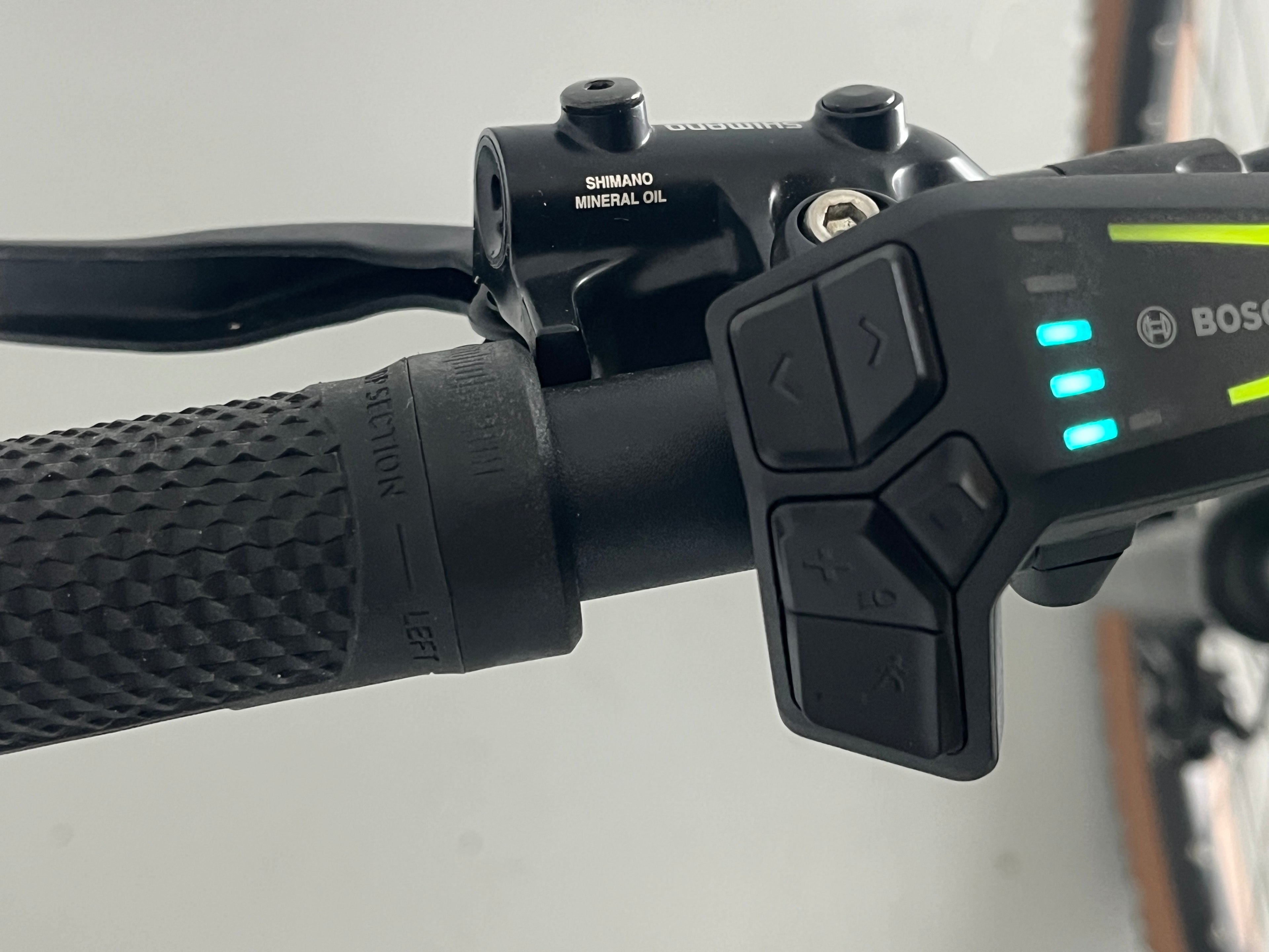 Cube Reaction Hybrid Race 750