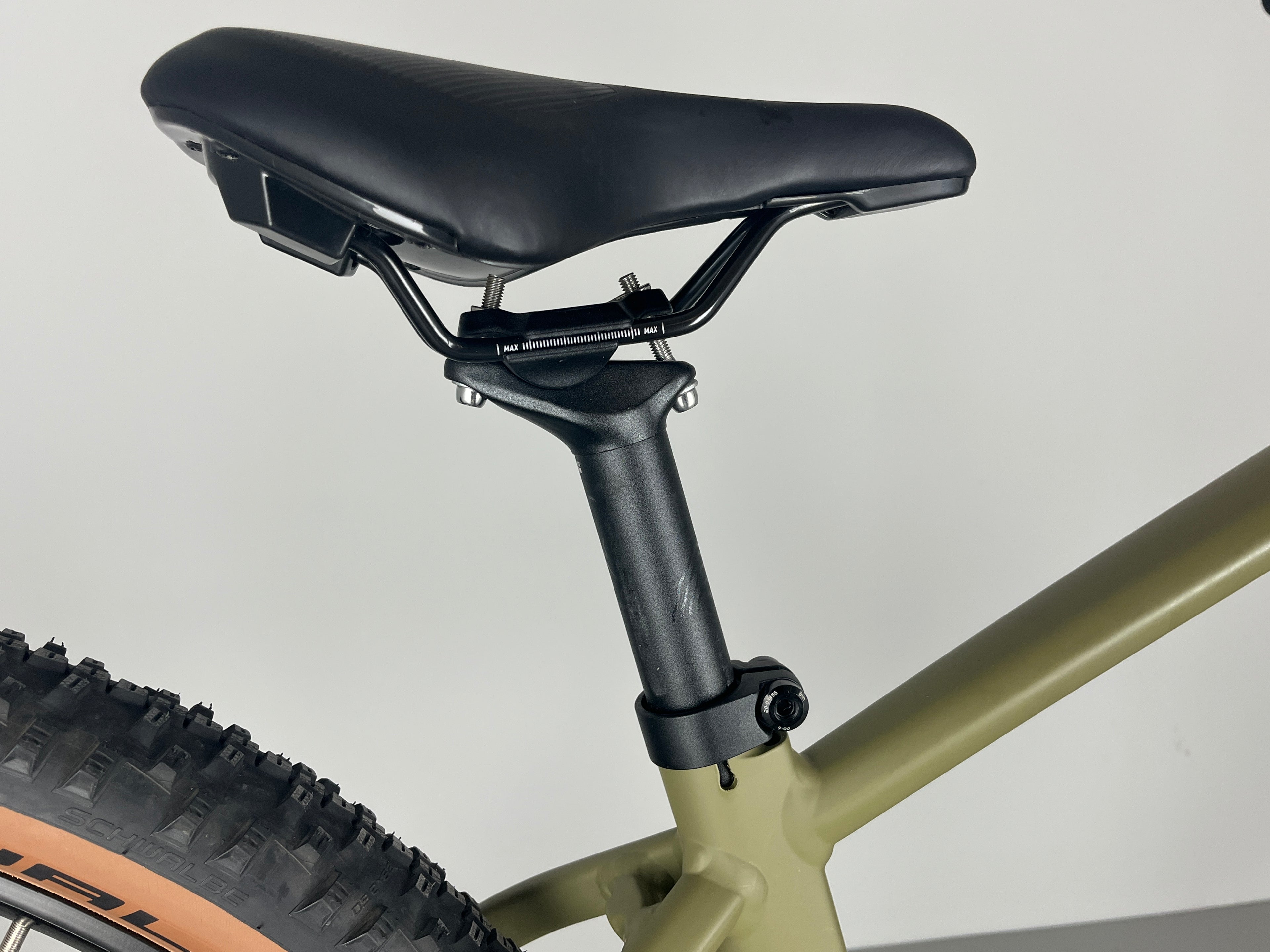 Cube Reaction Hybrid Race 750