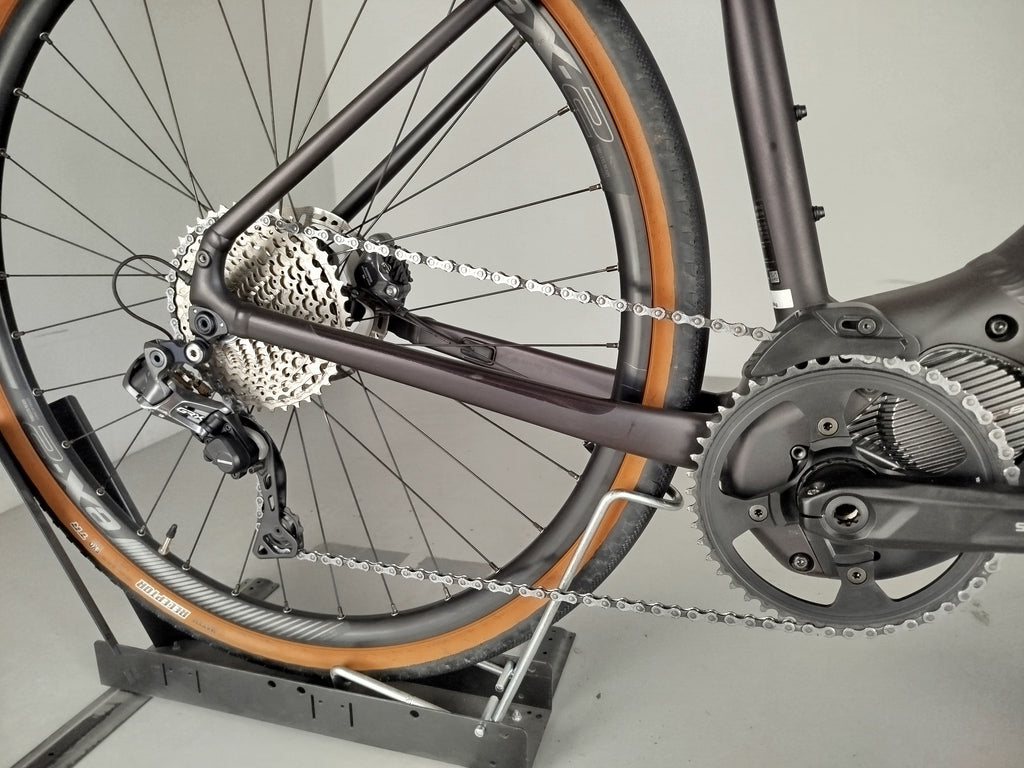 Giant Revolt E+