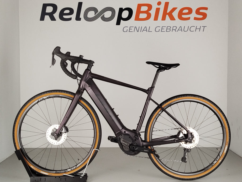 Giant Revolt E+