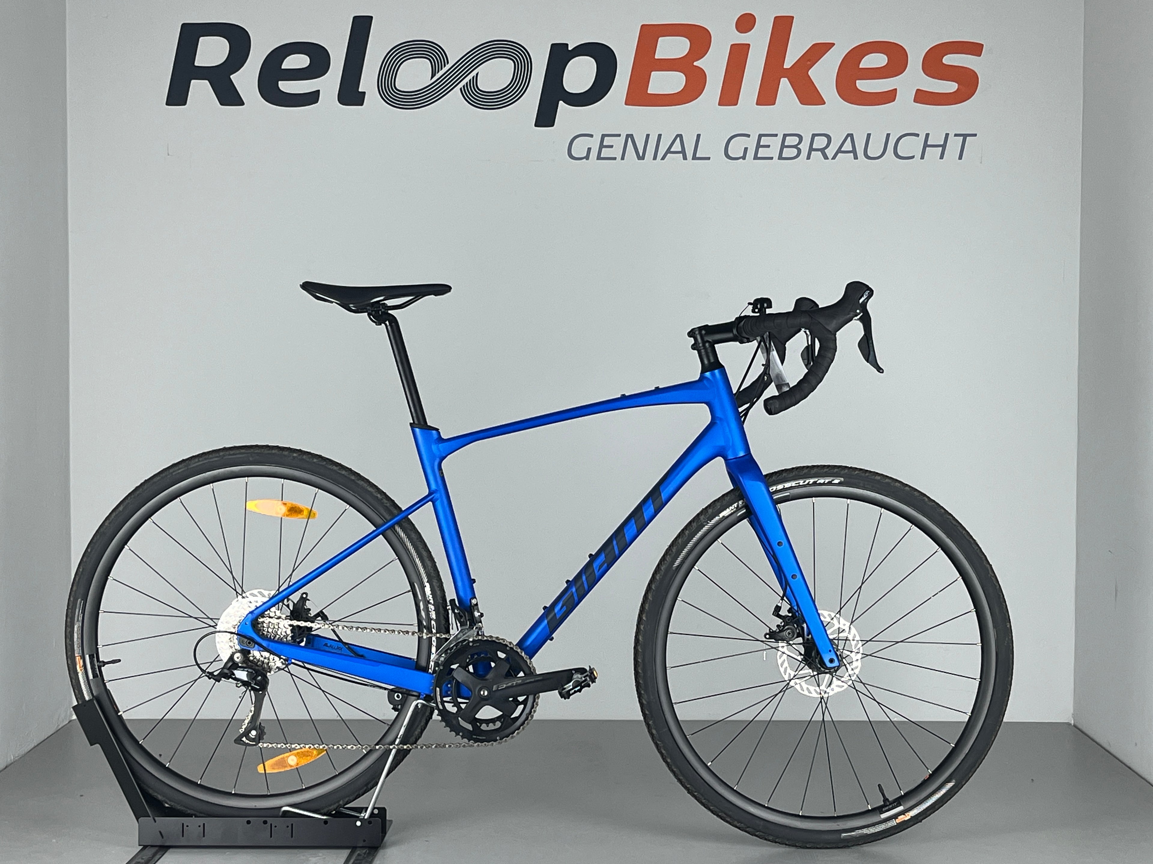 Giant Revolt 2 | V1