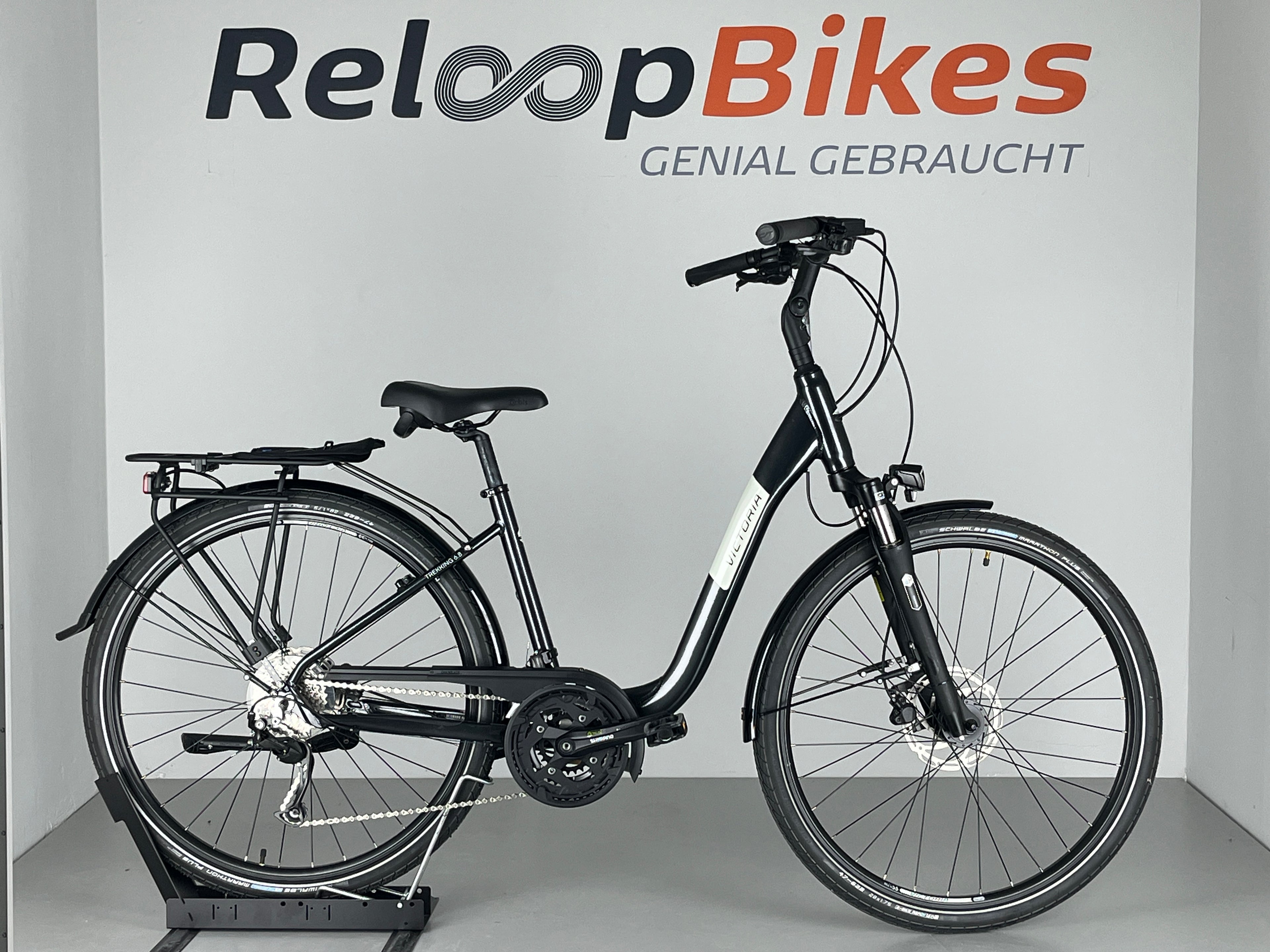 Victoria Trekking 6.8