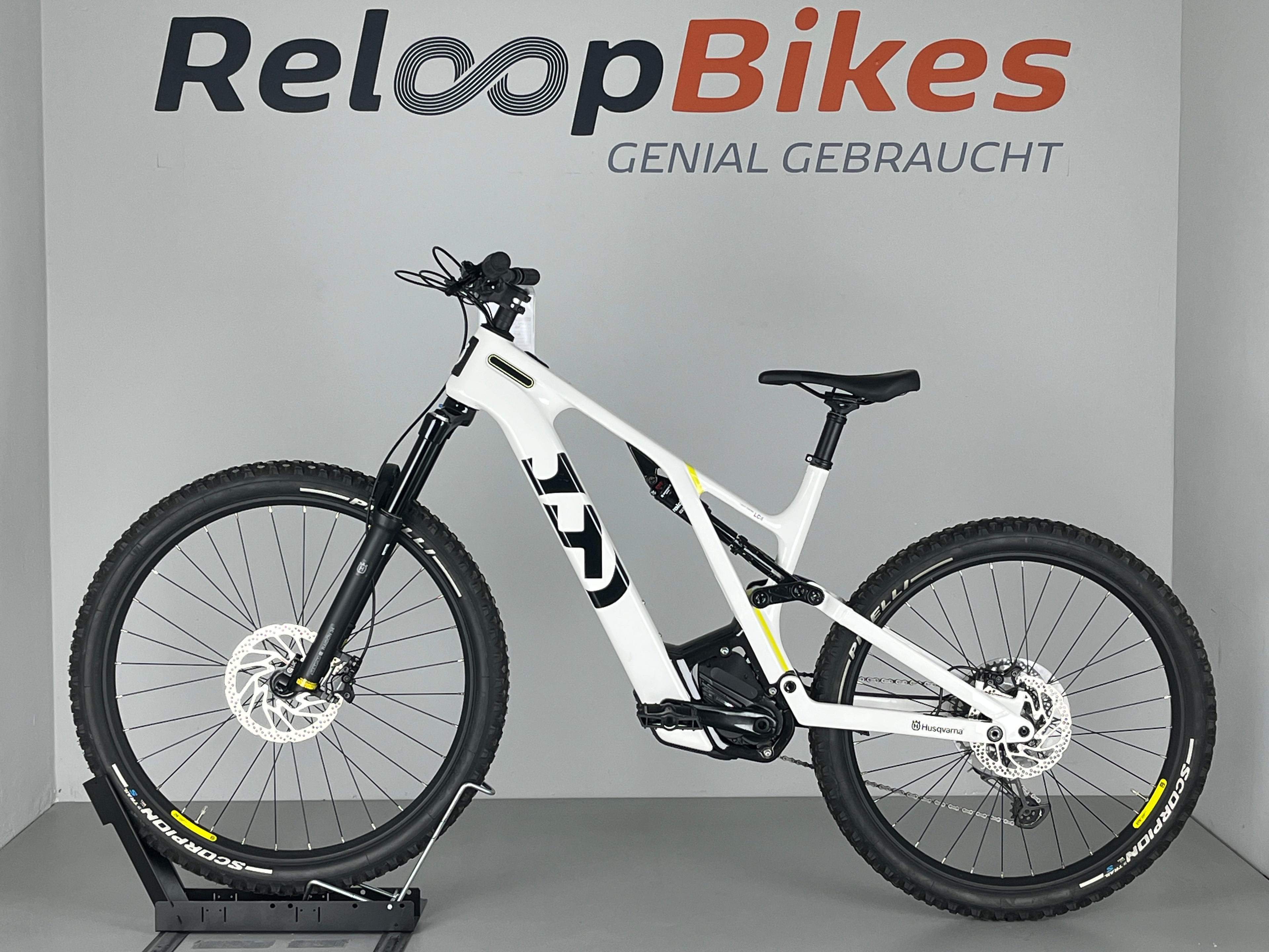 Husqvarna Bicycles Light Cross LC4