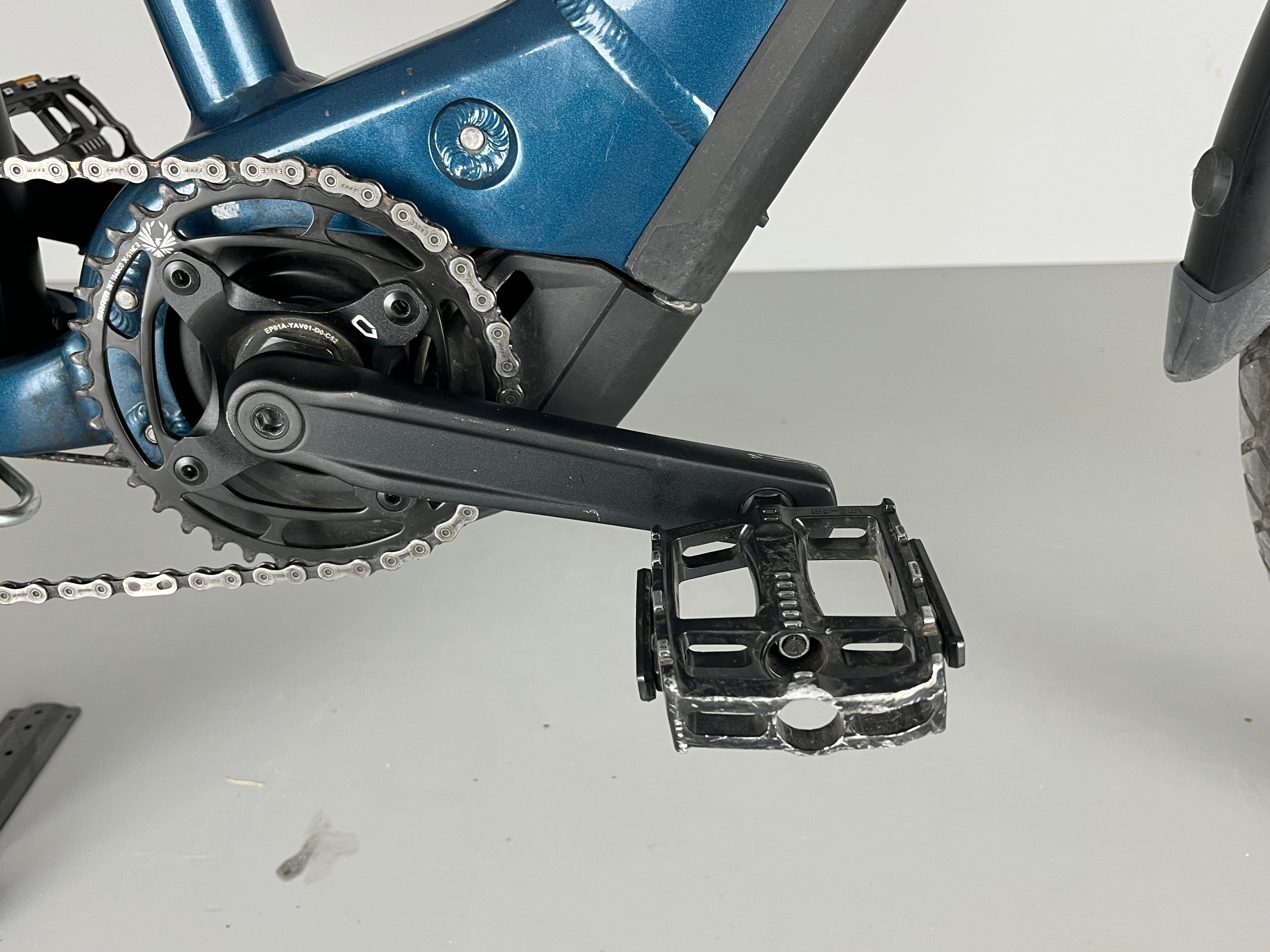 Ghost E-Teru Y Universal EQ