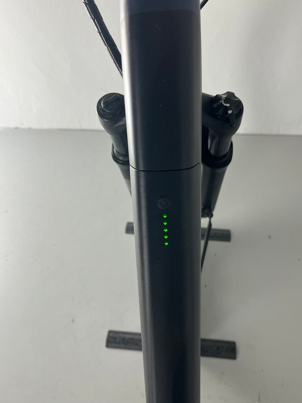 Qwic Premium i MN7+ 400Wh Wave (Midnight Blue)