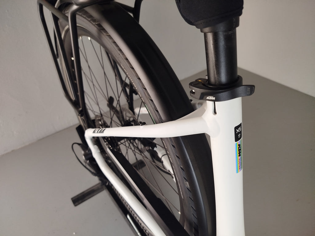 KTM Cento 10