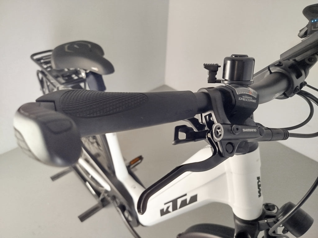KTM Cento 10