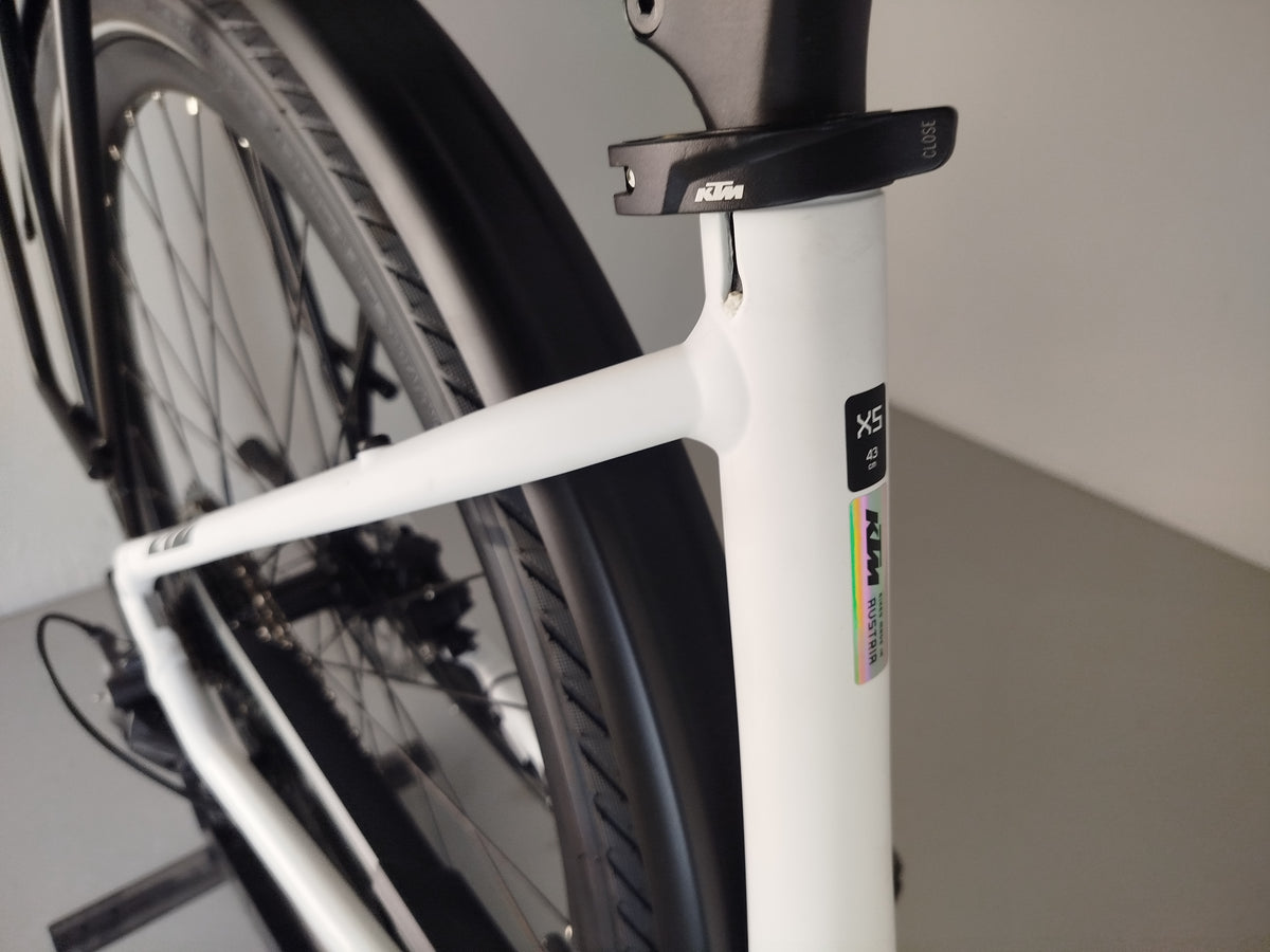 KTM Cento 10