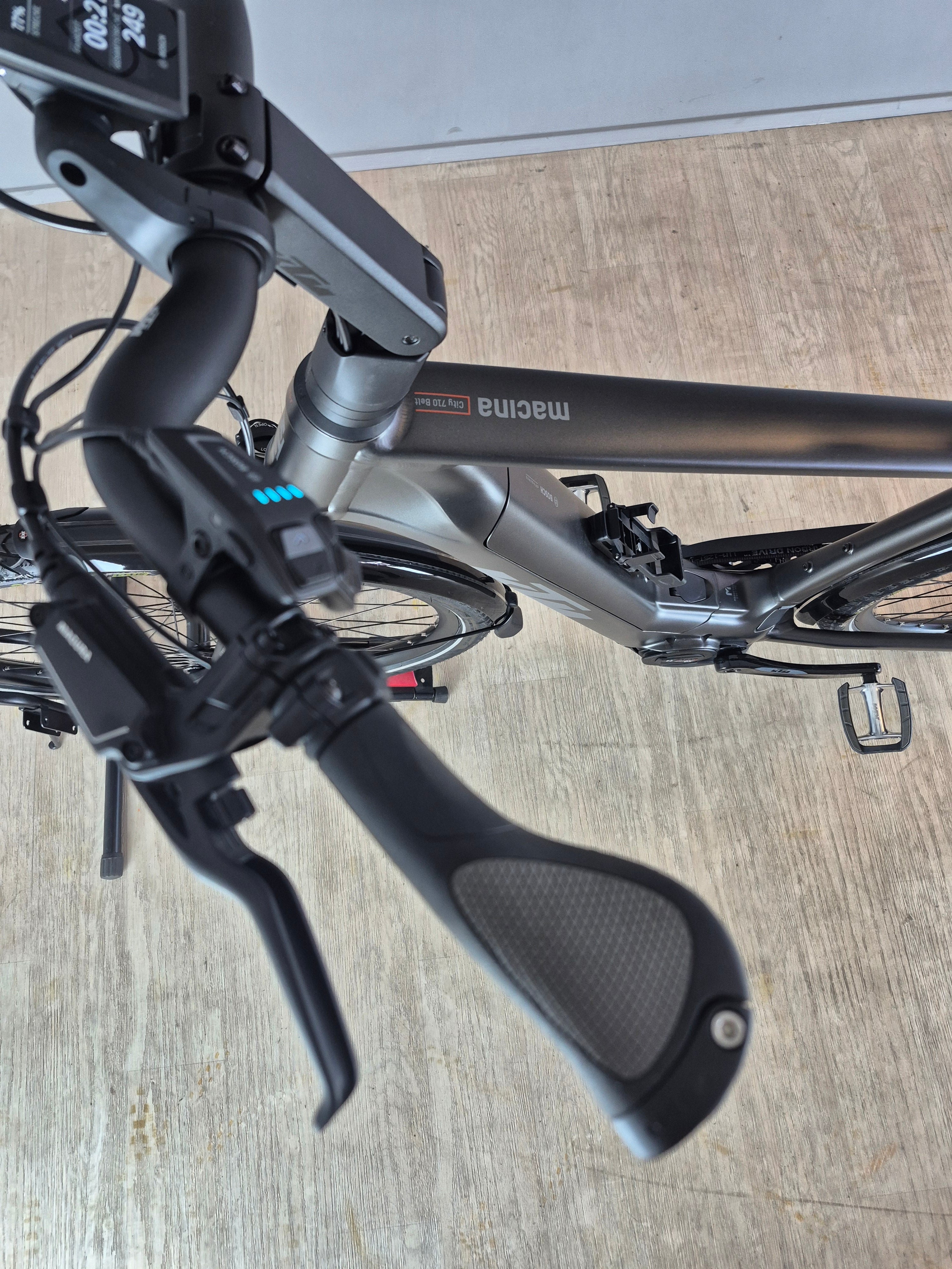 KTM MACINA CITY 710 belt