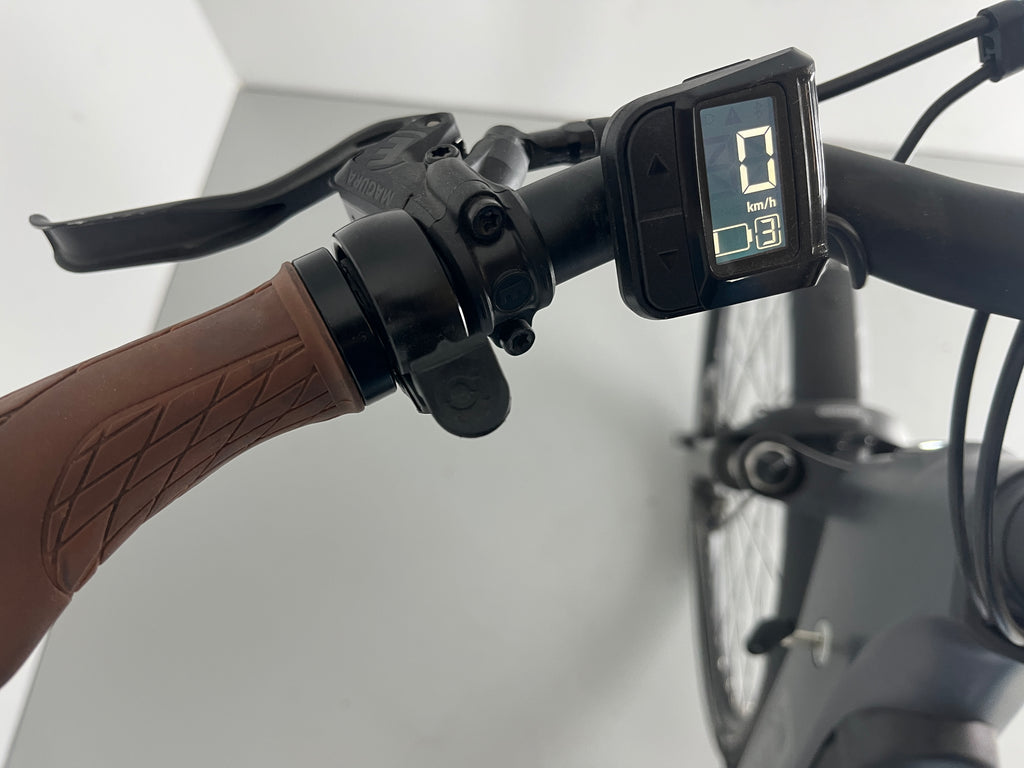 Qwic Premium Q MN8 Wave 756Wh (Black)