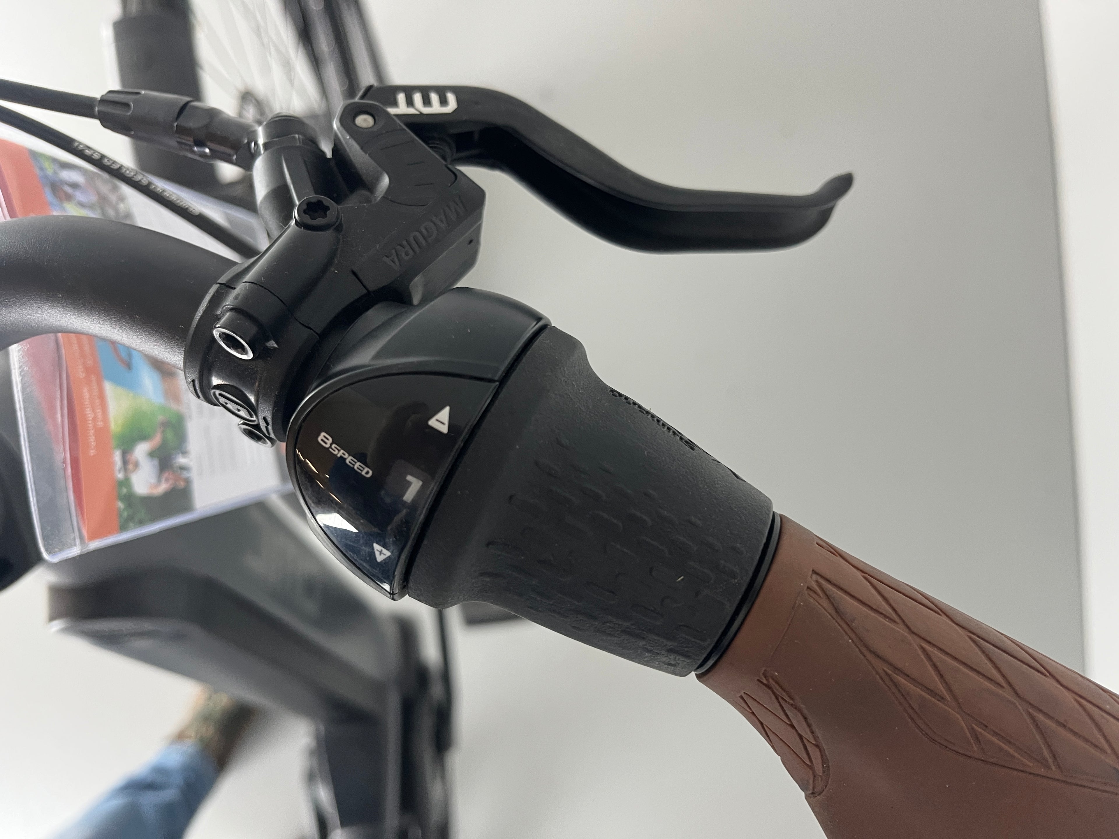 Qwic Premium Q MN8 Wave 756Wh (Black)