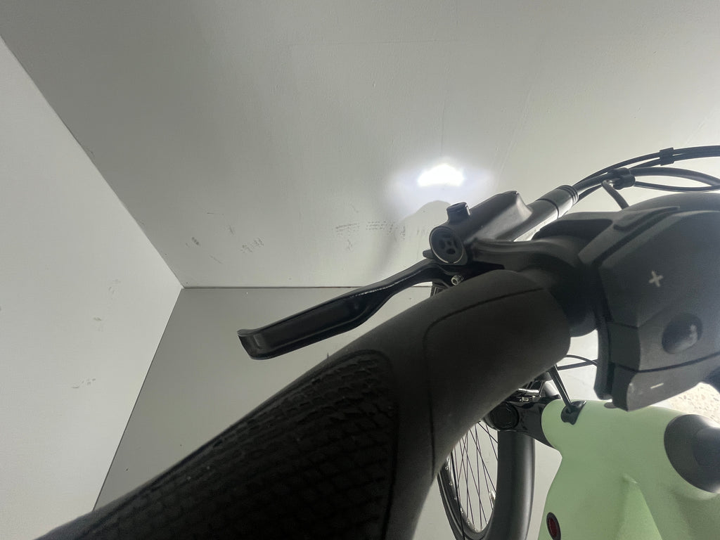 VELO DE VILLE AEB 490