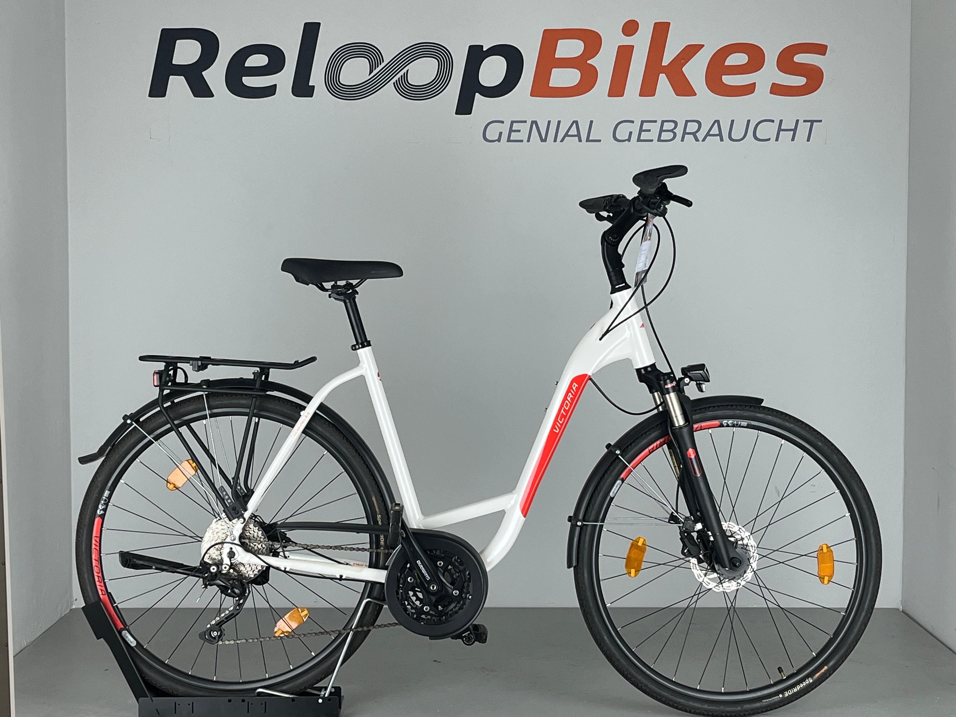 Victoria Trekking 8.6