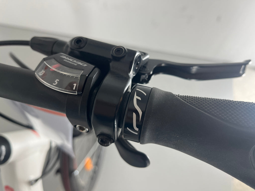 Victoria Trekking 8.6