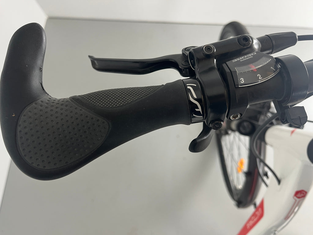 Victoria Trekking 8.6