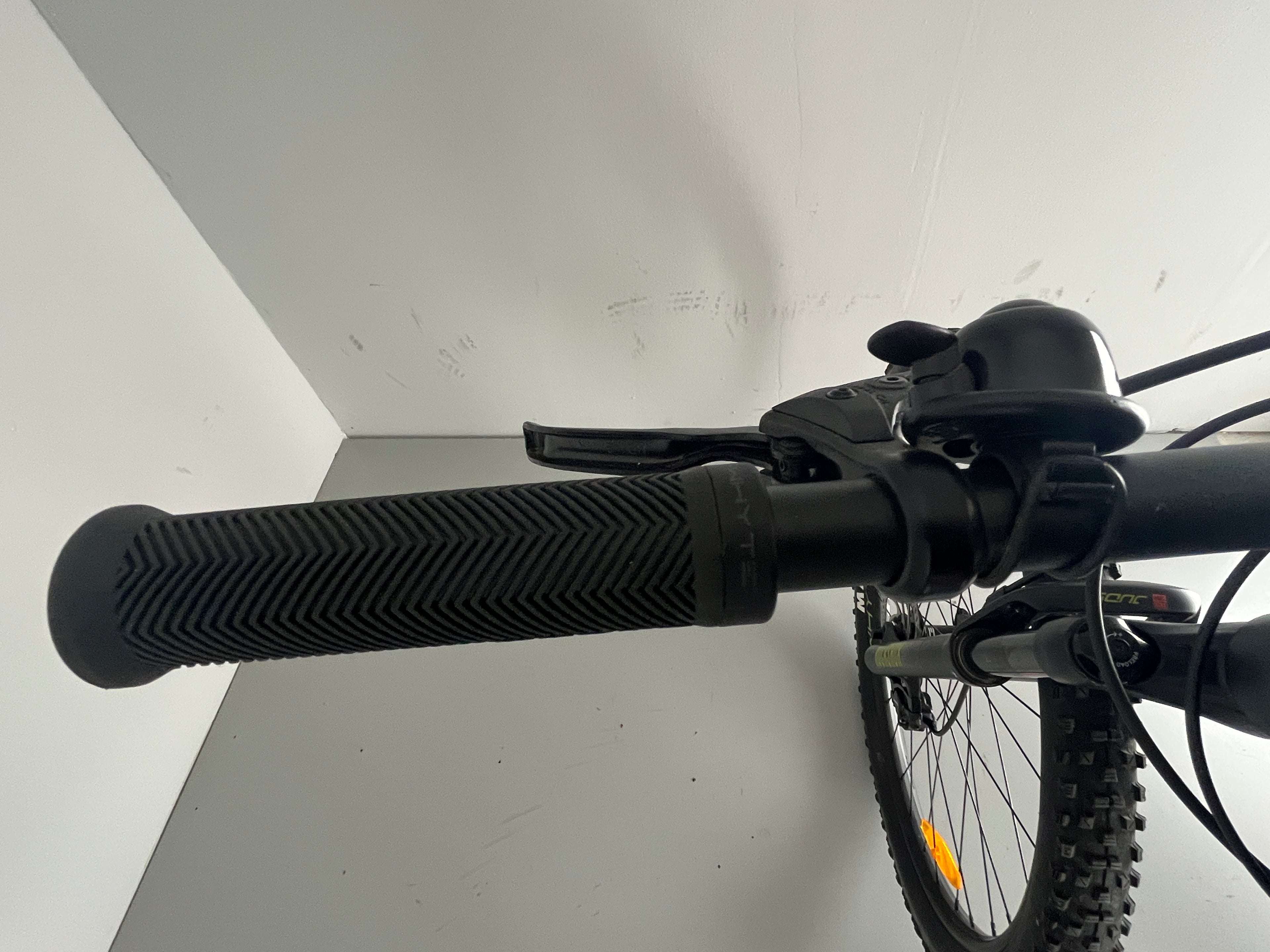 WHYTE 429