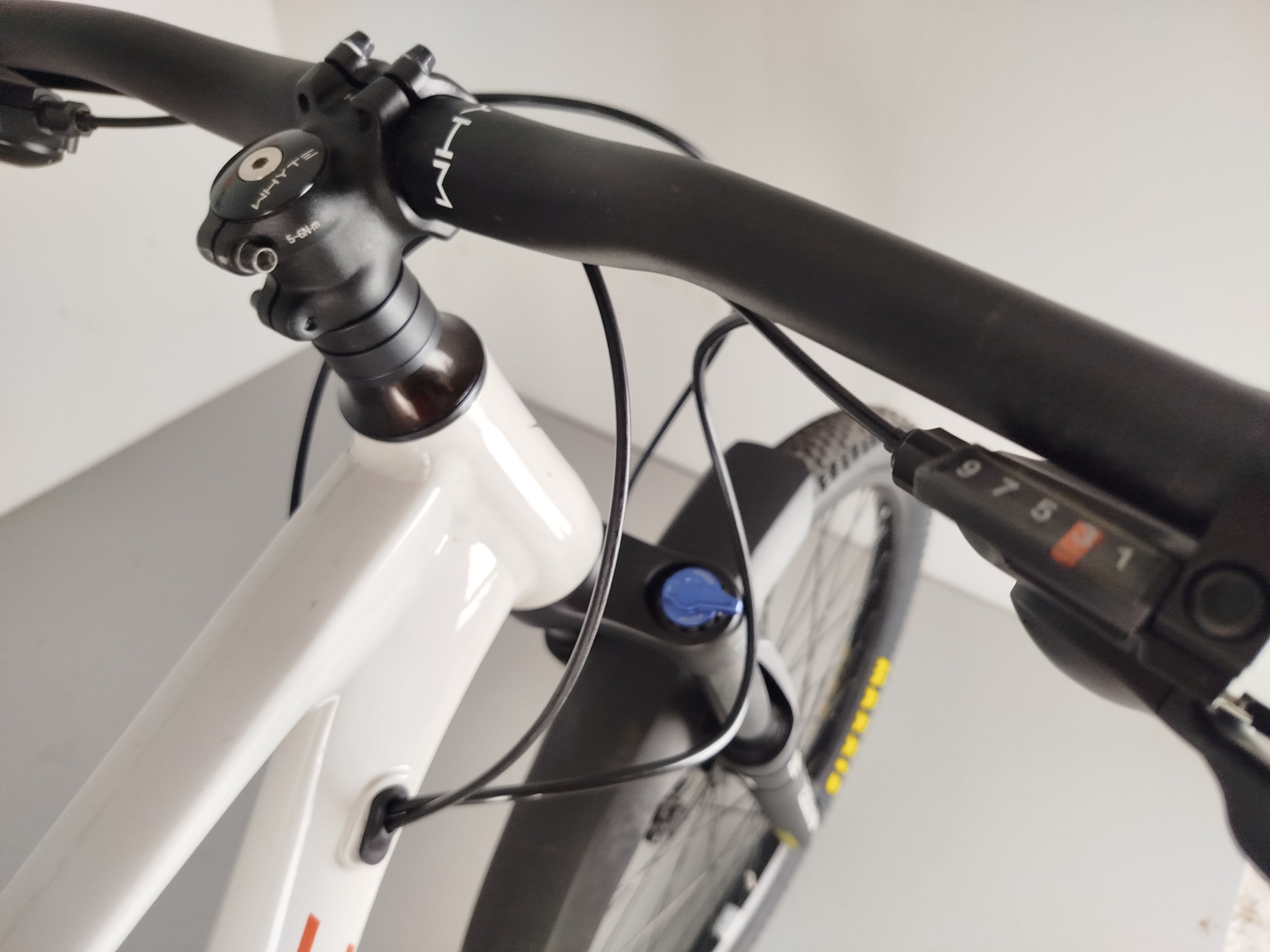 WHYTE 603